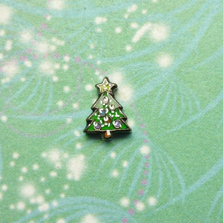 Christmas Tree with Snow – Charm for Memory Lockets