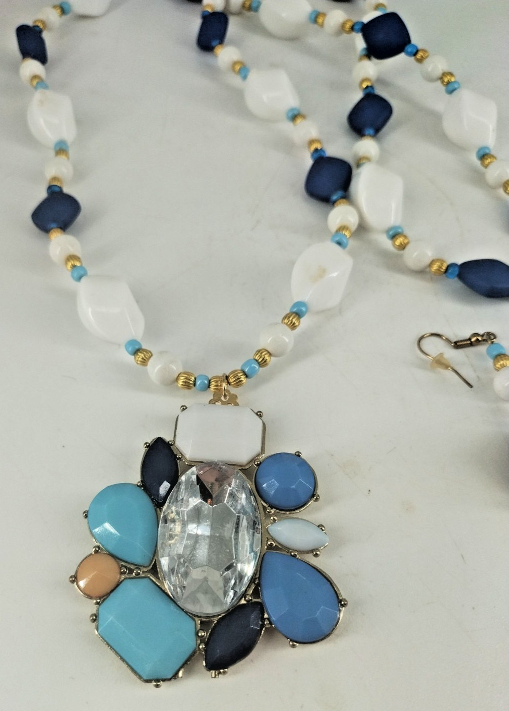 Costume Jewelry Blue Gold & White Beaded Bejeweled Pendent Necklace & Earrings