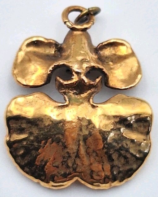 VTG Artisan Art Nouveau Goldtone 3D Orchid Dainty Flower Pendant Charm Textured