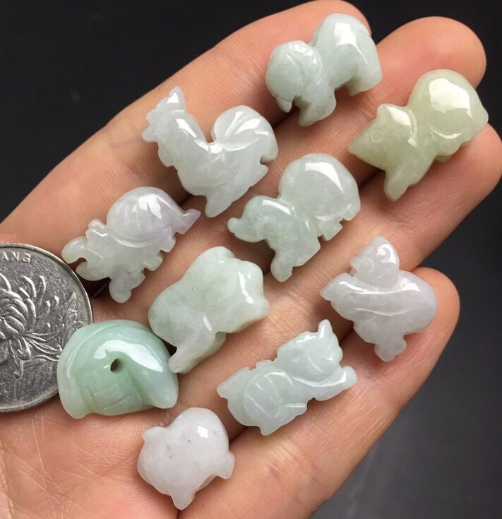 Customized Natural Jade Emerald Chinese Zodiac Hand Knotted Bracelet Adjustable