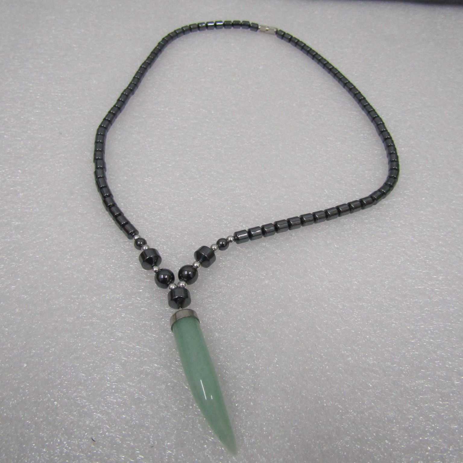 Women’s Jewelry Black Necklace Hematite Beads None Magnetic