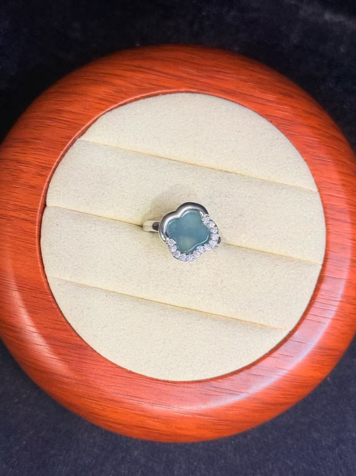Natural sky blue jadeite gourd ring