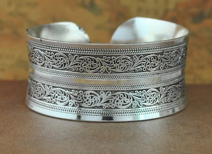 Classi Cuff Bracelet Tibetan Silver Plated Carved Flower Animal Opening Bangle