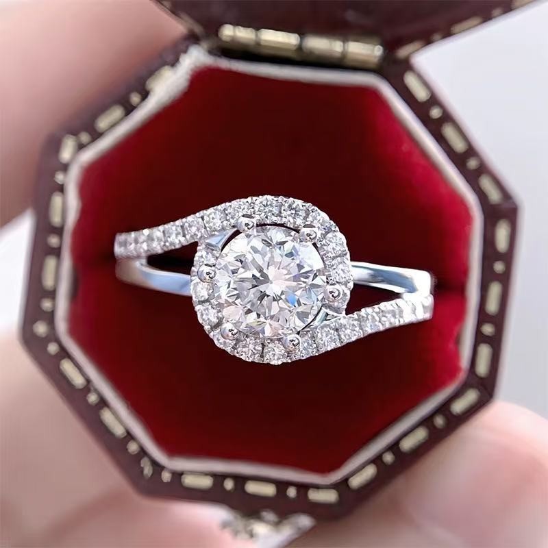 Woman White Gold Plated Sparkling CZ Band Ring Sizes 6-10 Wedding Engagement
