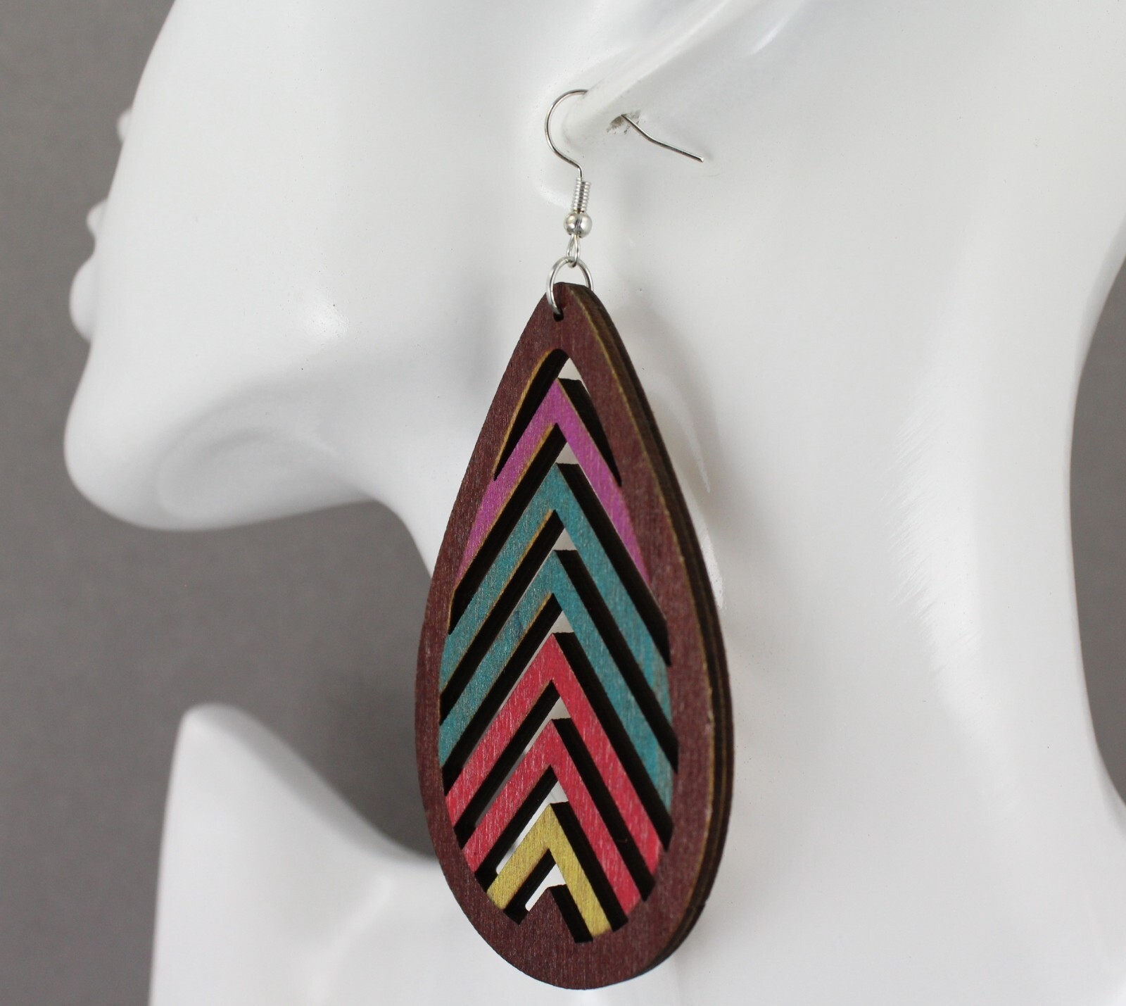 Brown chevron pattern earrings dangle teardrop lightweight wood 3 7/8″ long