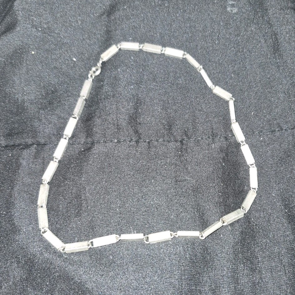 Silver Chain Necklace Set Metal Bar Link Spring Ring Lobster Lot of 2