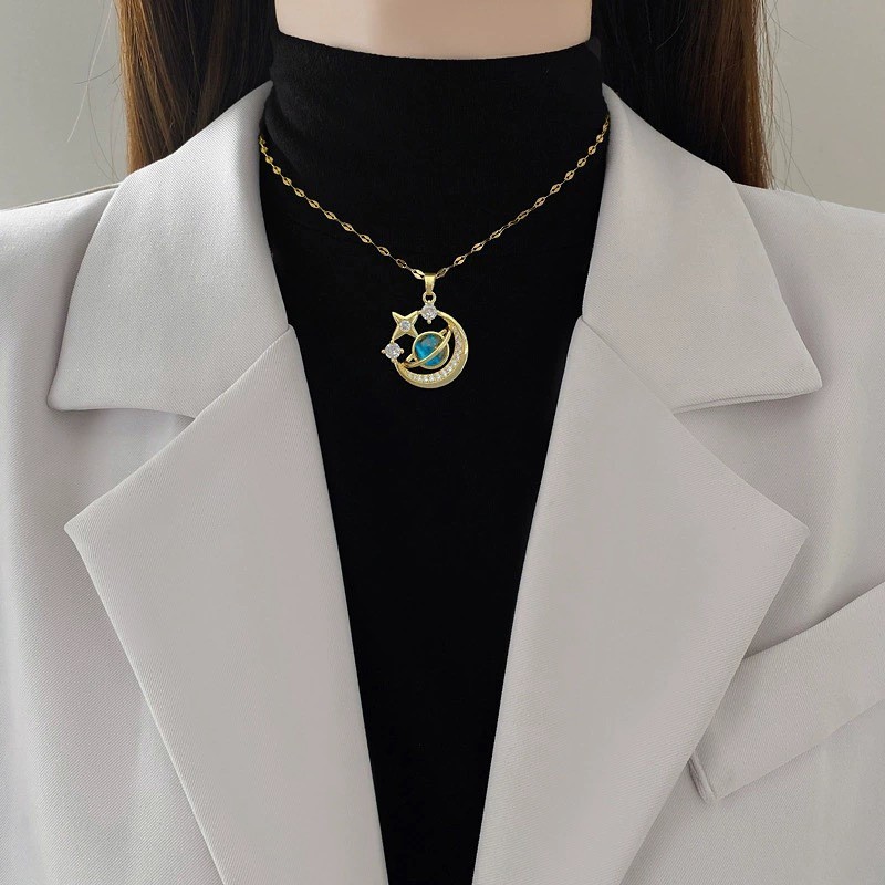 Exquisite Gold-plated Hollow Planet CZ Inlaid Pendant Flat Chain Link Necklace