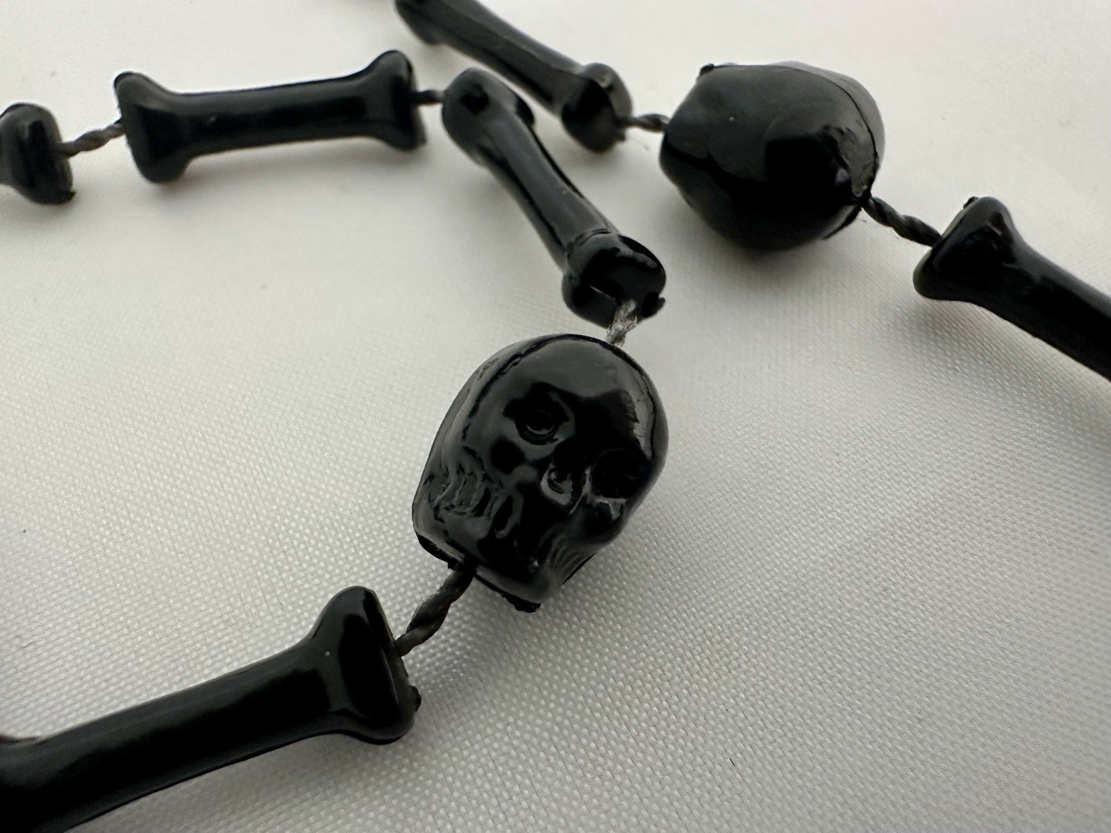 Vintage Black Skull & Bone Bead Necklace Gothic Halloween Plastic Resin 34”