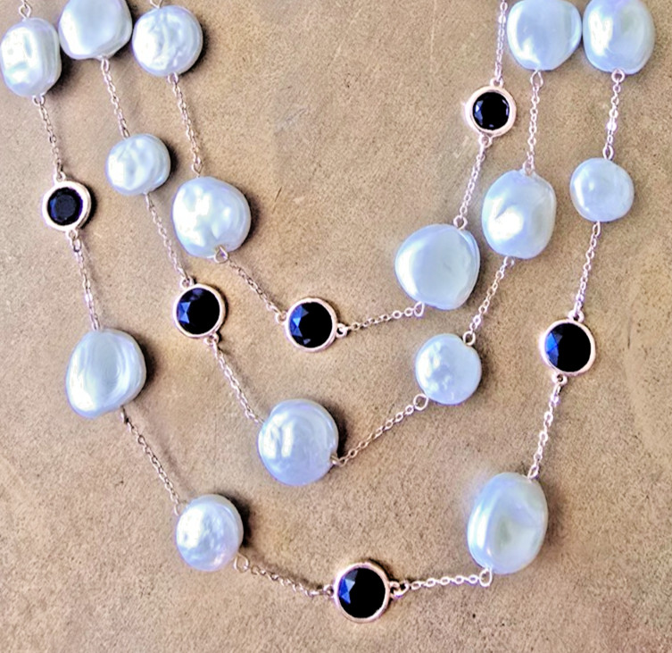 WHBM Baroque Pearl Collection Black Crystals & Faux Pearls 16″ New without Tags