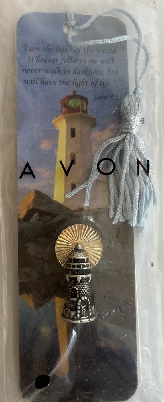 AVON LIGHTHOUSE PIN & BOOKMARK FROM 2007, NEW IN SEALED PACKAGE… REDUCED