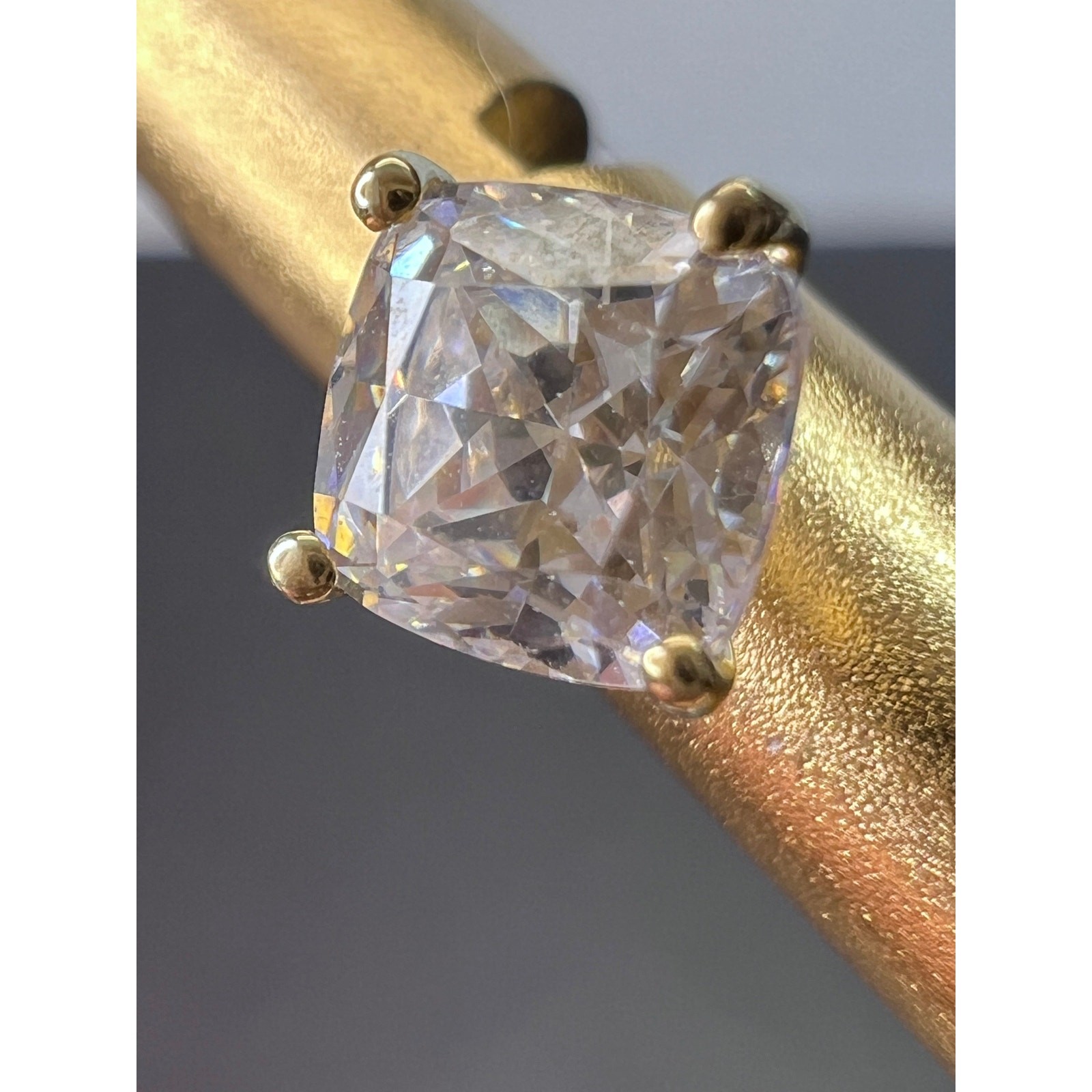 10k yellow gold princess cut 5.1mm cubic zirconia stud earrings