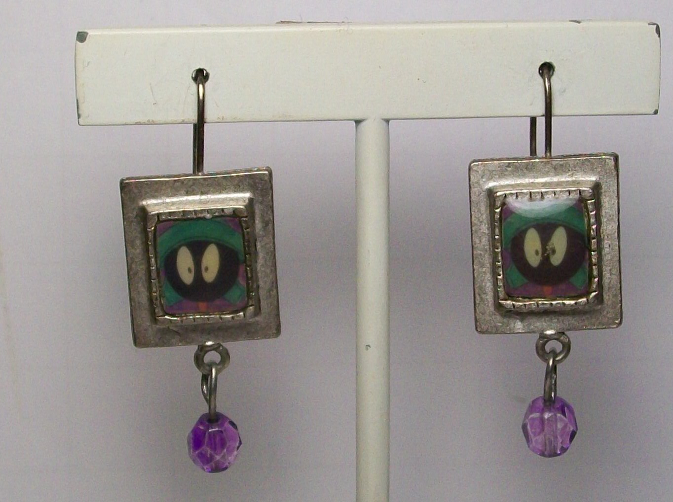 MARVIN THE MARTIAN EARRINGS FROM BUGS BUNNY LOONEY TUNES COOL!!!