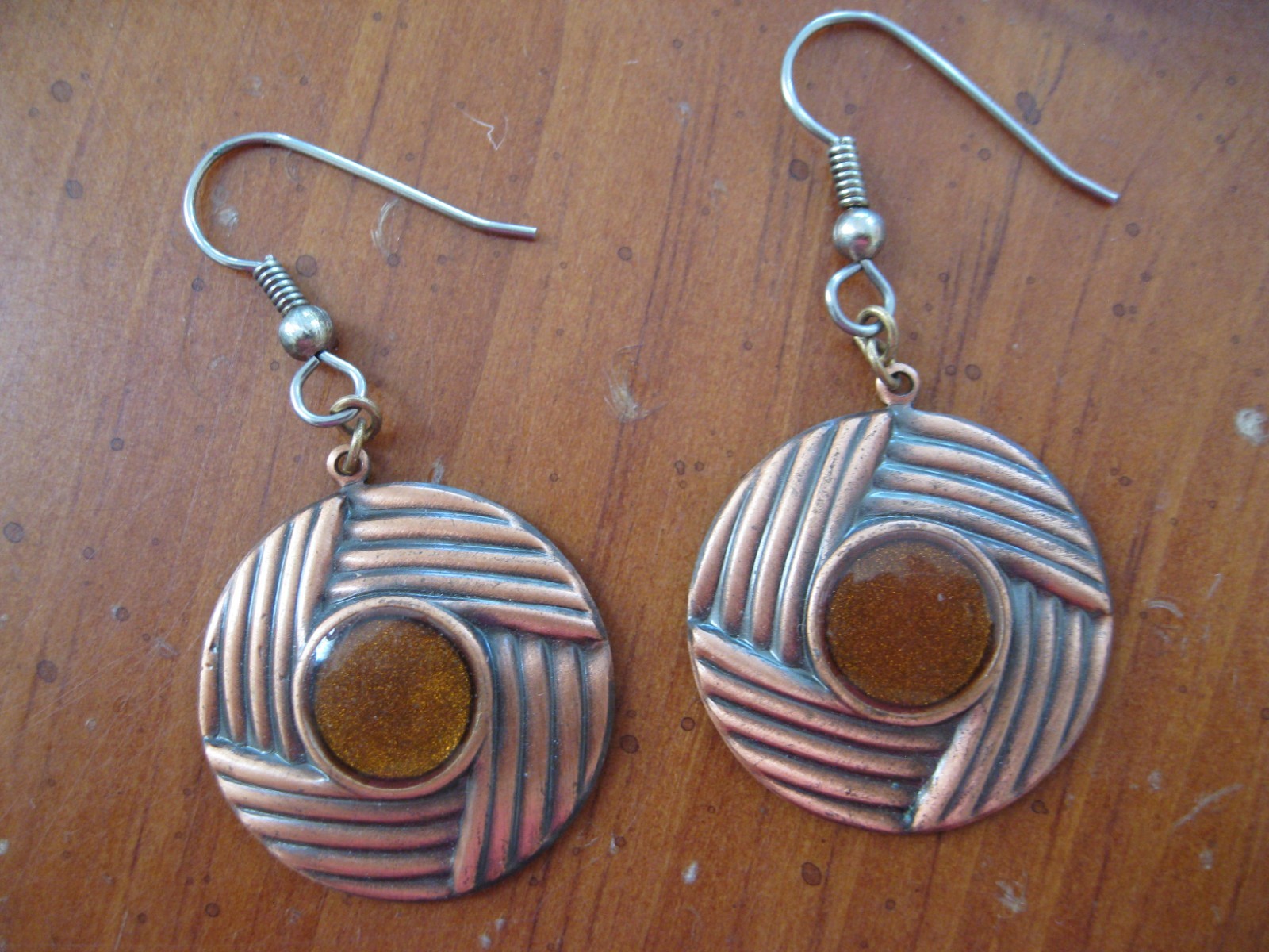 Copper Round Disc Dangle Earrings Pierced Brown Center Stone Art Deco Wires