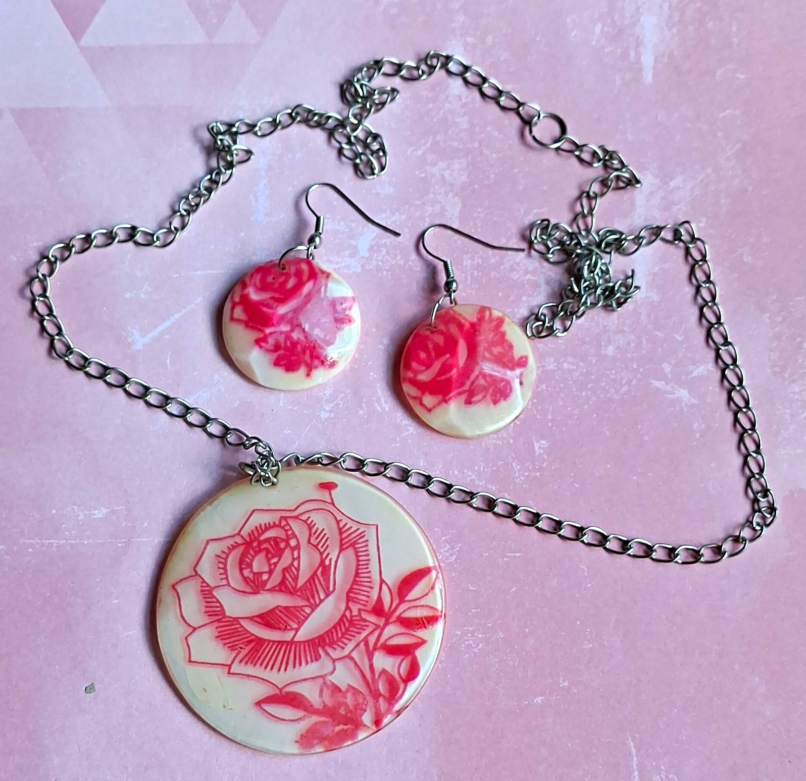 Rose Flower Round Pendant Necklace & Dangling Earrings Jewelry Set Silver
