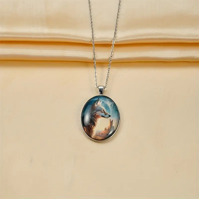 Oval Wolf Medallion Jewelry Vintage Silver Look Nature Wolves Pendant Necklace
