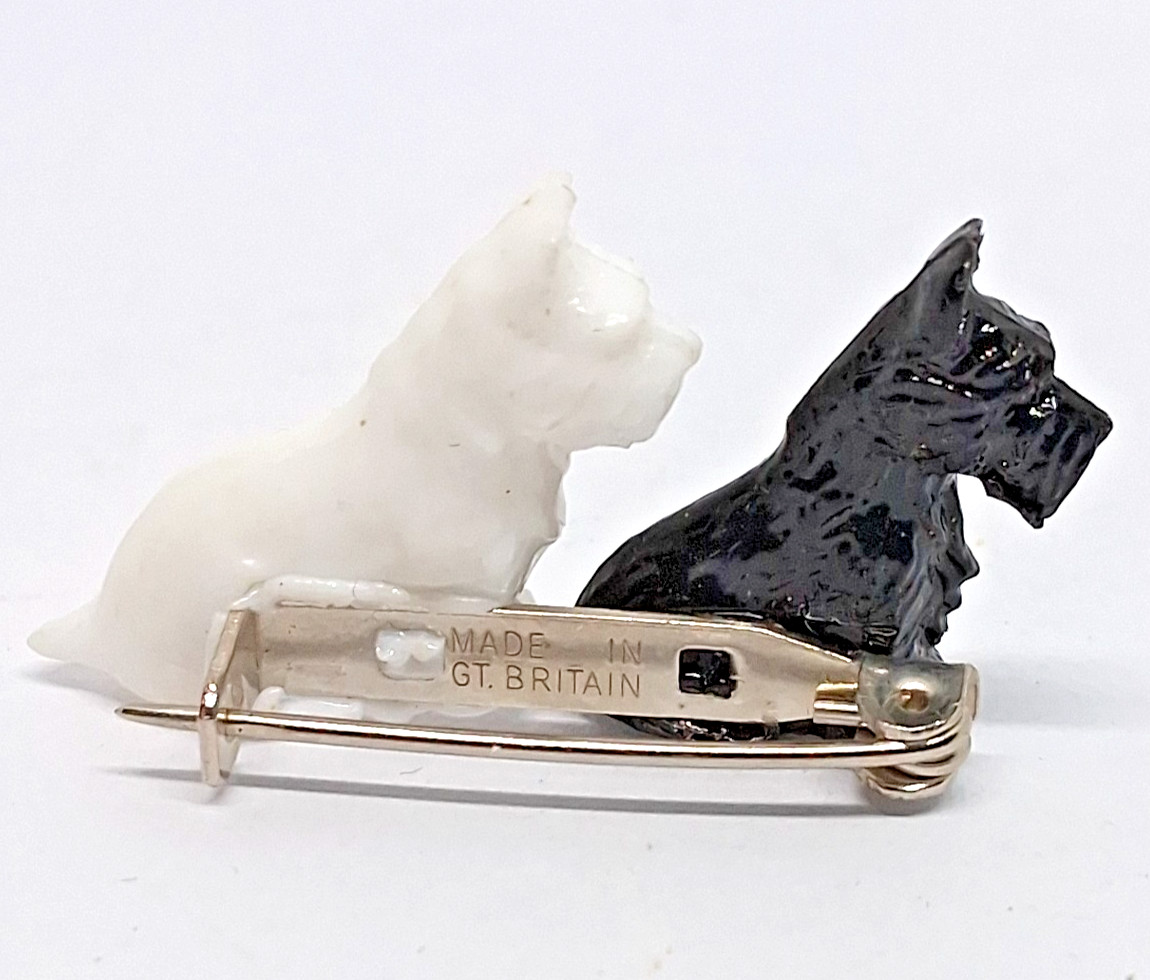 Vintage Made in Great Britain Black & White Celluloid Scottie Dog 1″ Brooch Pin