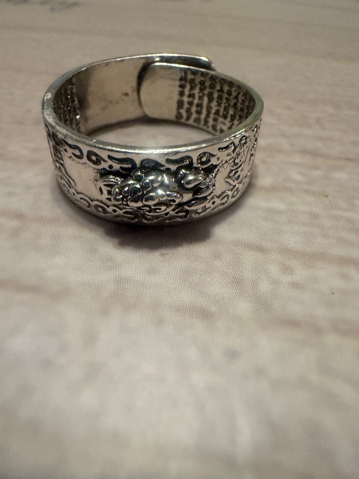 Feng Shui Pixiu wealth ring