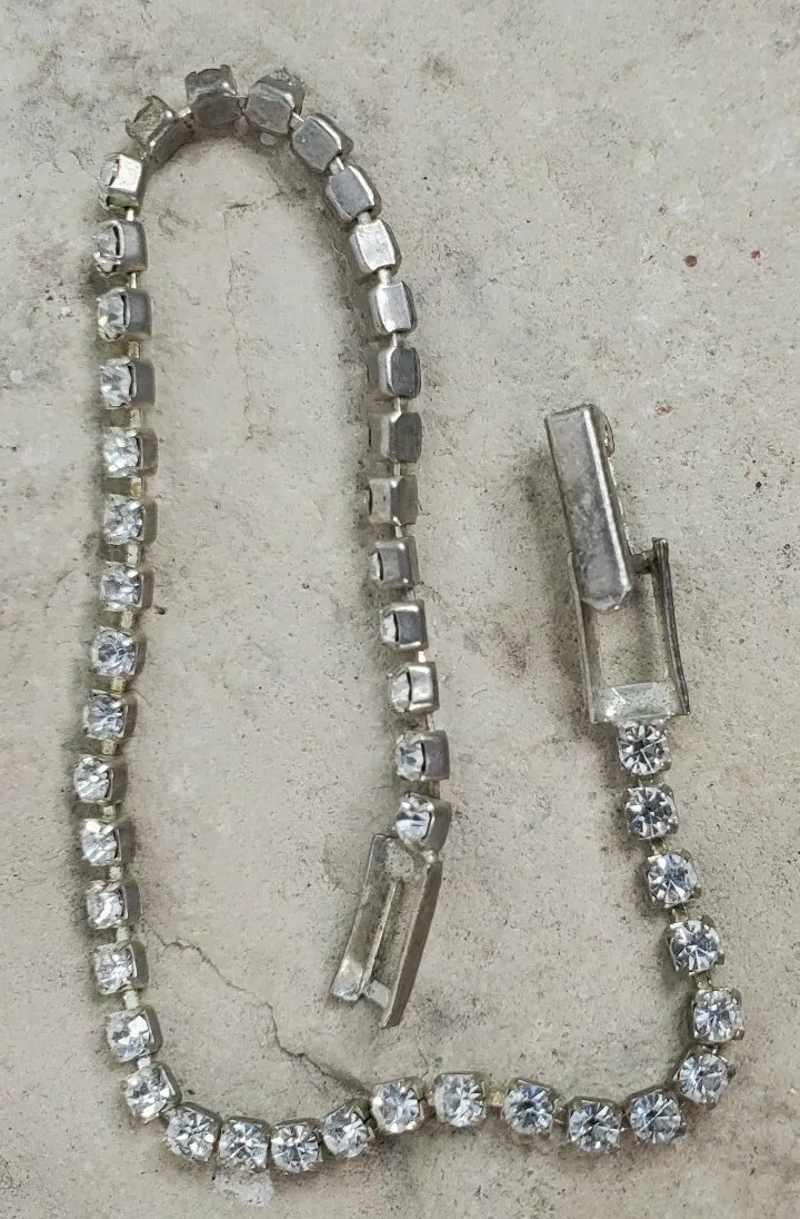 Faux Jewel Bracelet 6” Long 2.12” Diameter