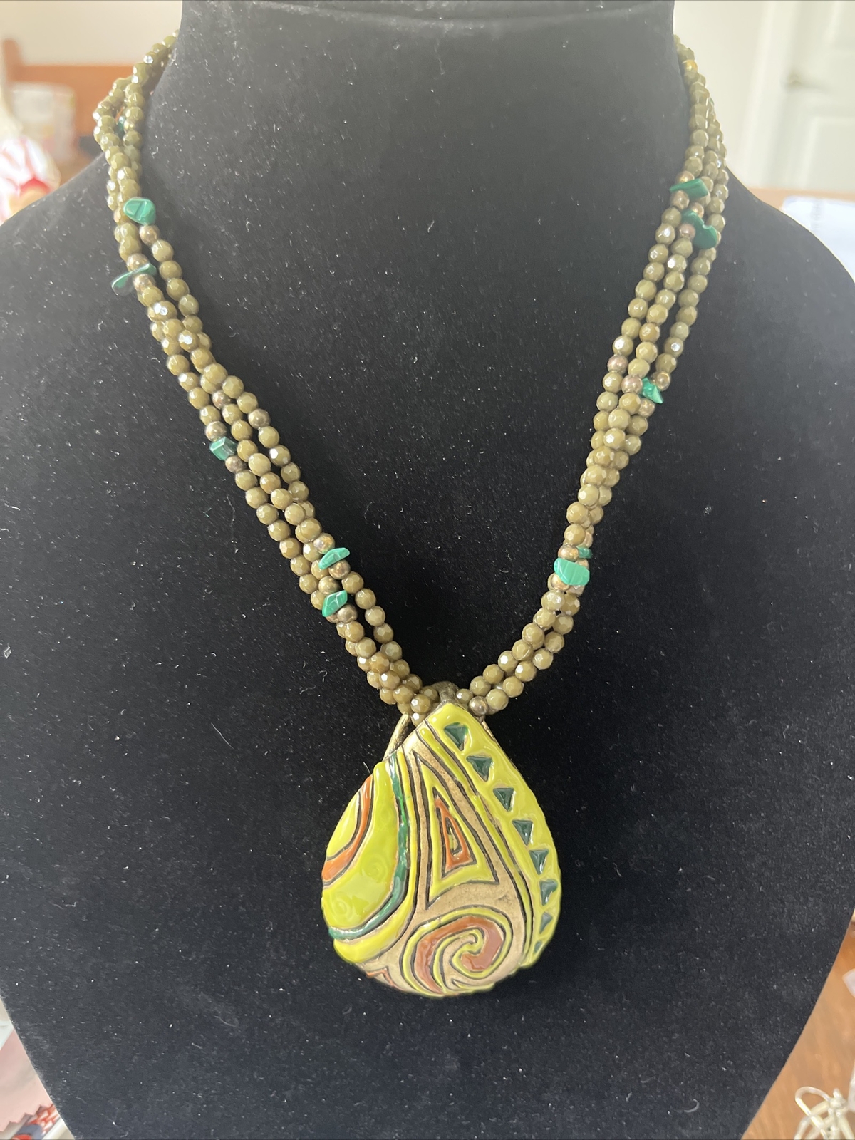 Enamelware Statement Pendant Necklace With Beads And Stones & Earrings Set