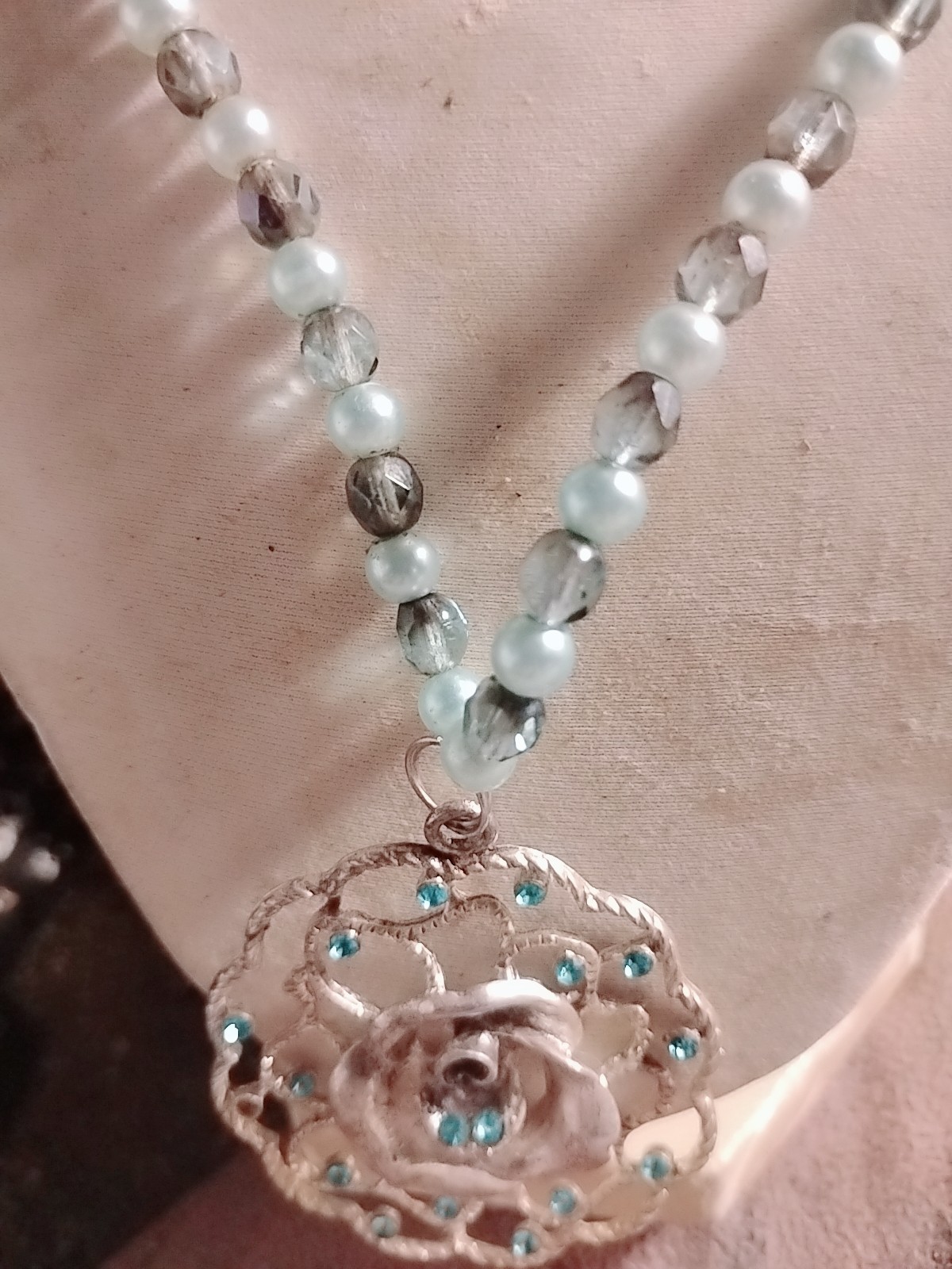 White & Blue Beaded Pearl Necklace Rose Flower Pendant Aqua Stone Silver