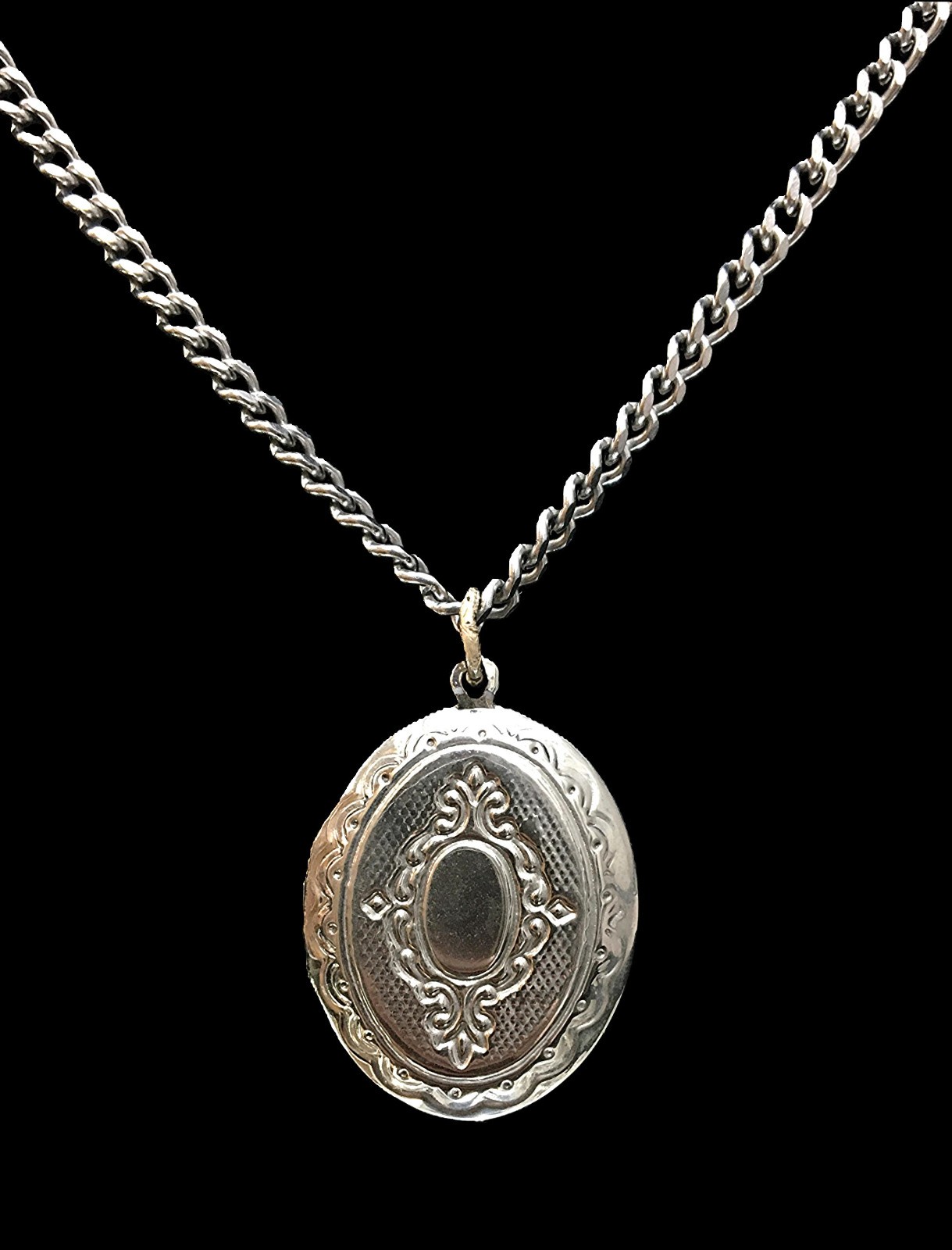 Oval Etched Silver Tone Locket Pendant Chain Necklace Vintage