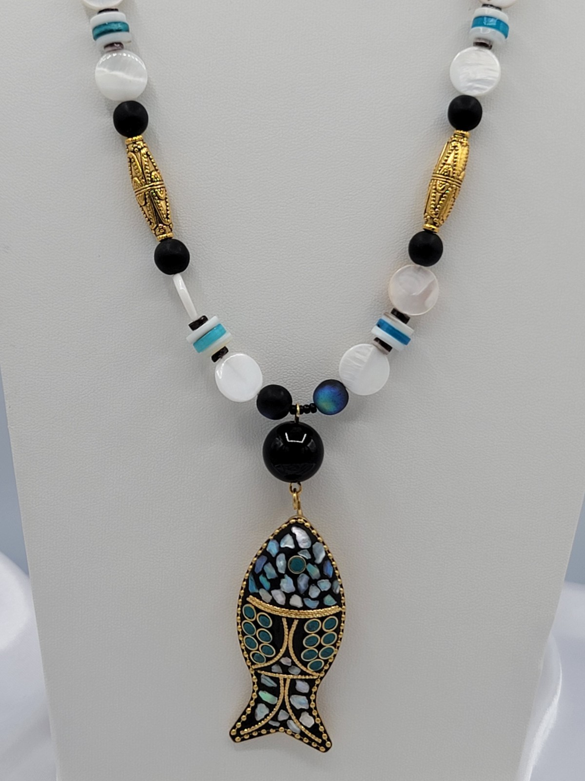 Multicolor Beaded Necklace Fish Charm Pendant Lobster Clasp Adjustable