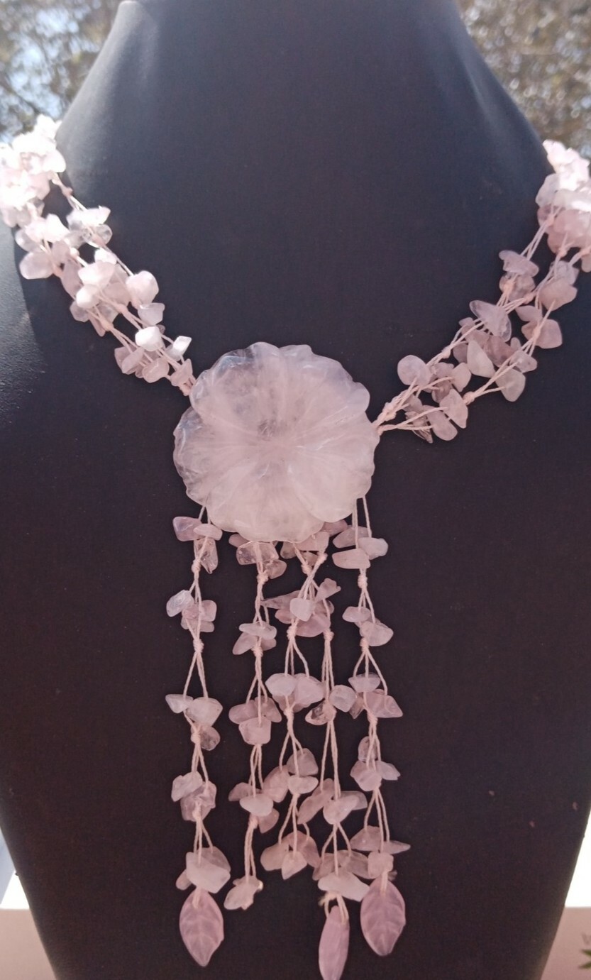 vintage flower necklace