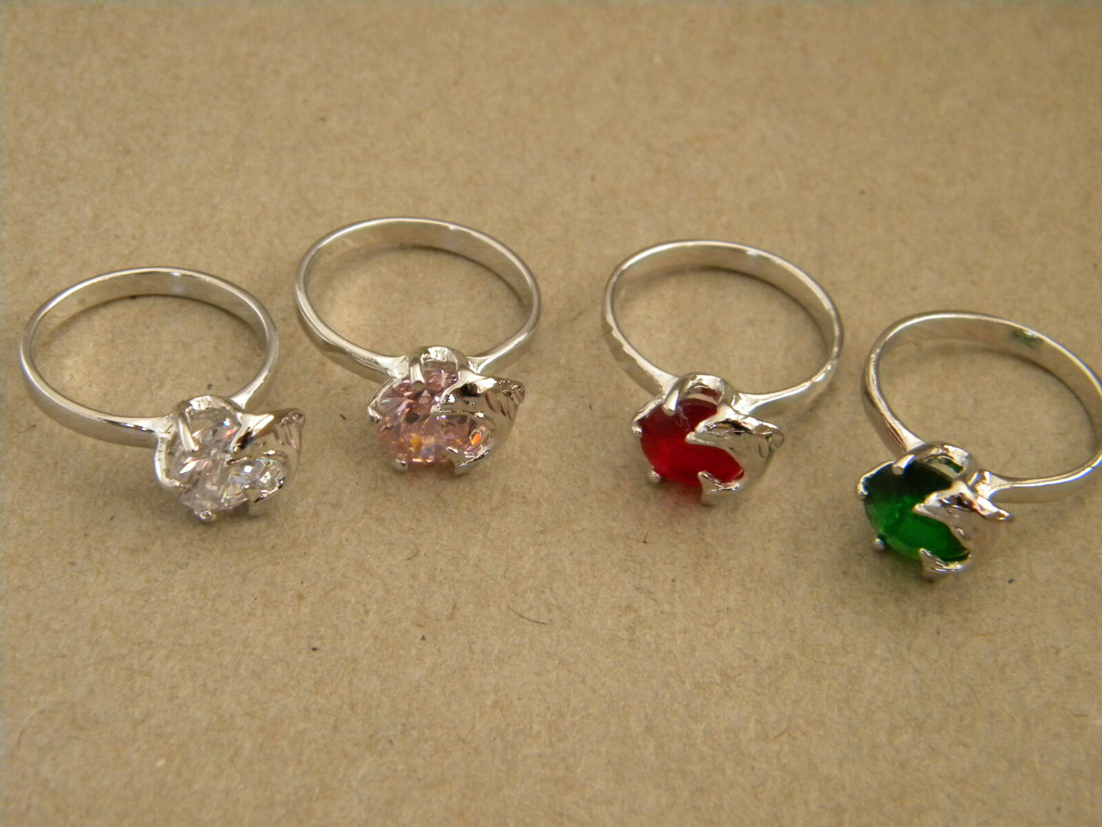Girl’s Lady’s Women’s Rhodium Plated Dolphin Ring Round Green 6mm CZ Size 7