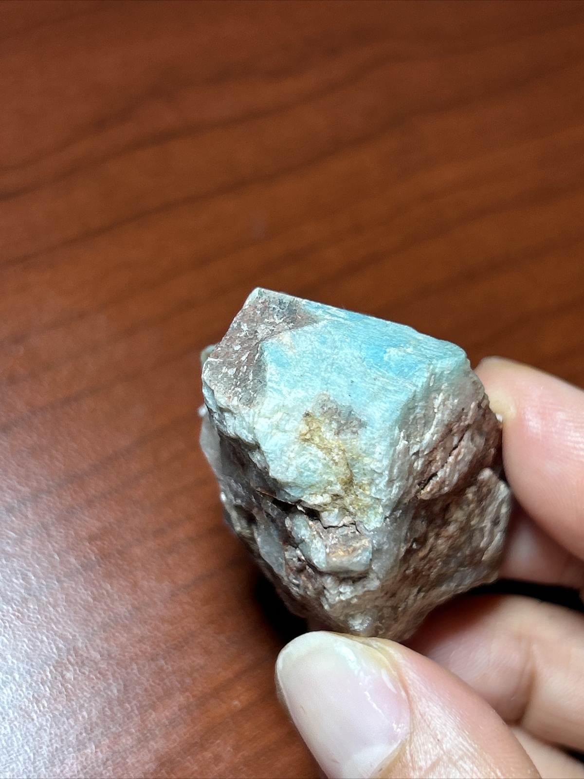 Emerald crystal specimen from Muzo, Colombia 43.5 grams