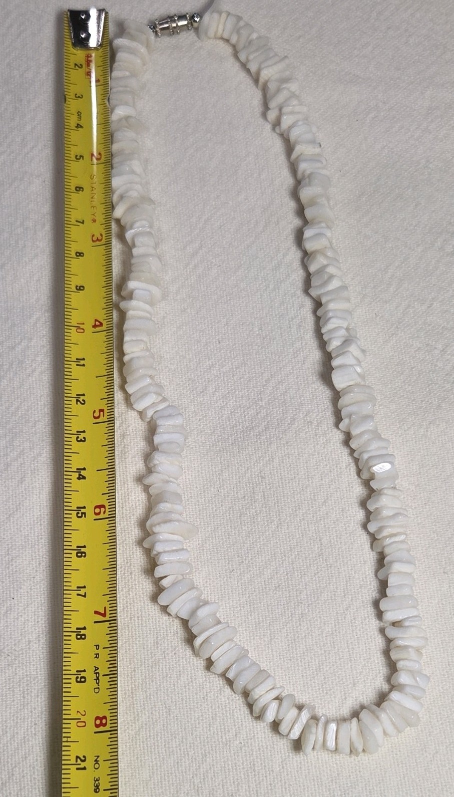 White Shell Chip Bead Necklace Barrel Clasp Beach Nature Sea 18″
