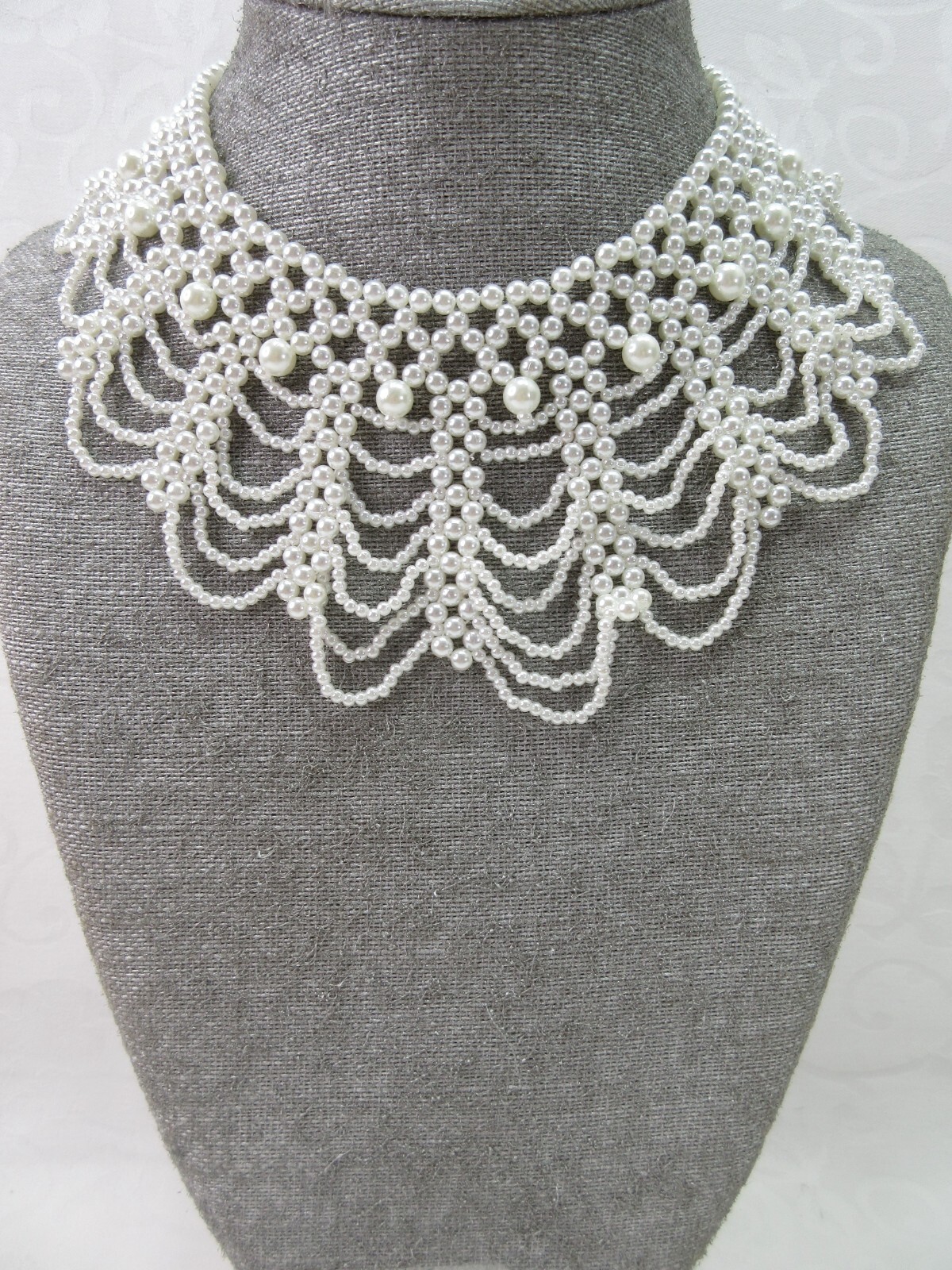 Pearl Collar Necklace Choker Victorian Lace Scalloped Wide Bib Off White PRETTY