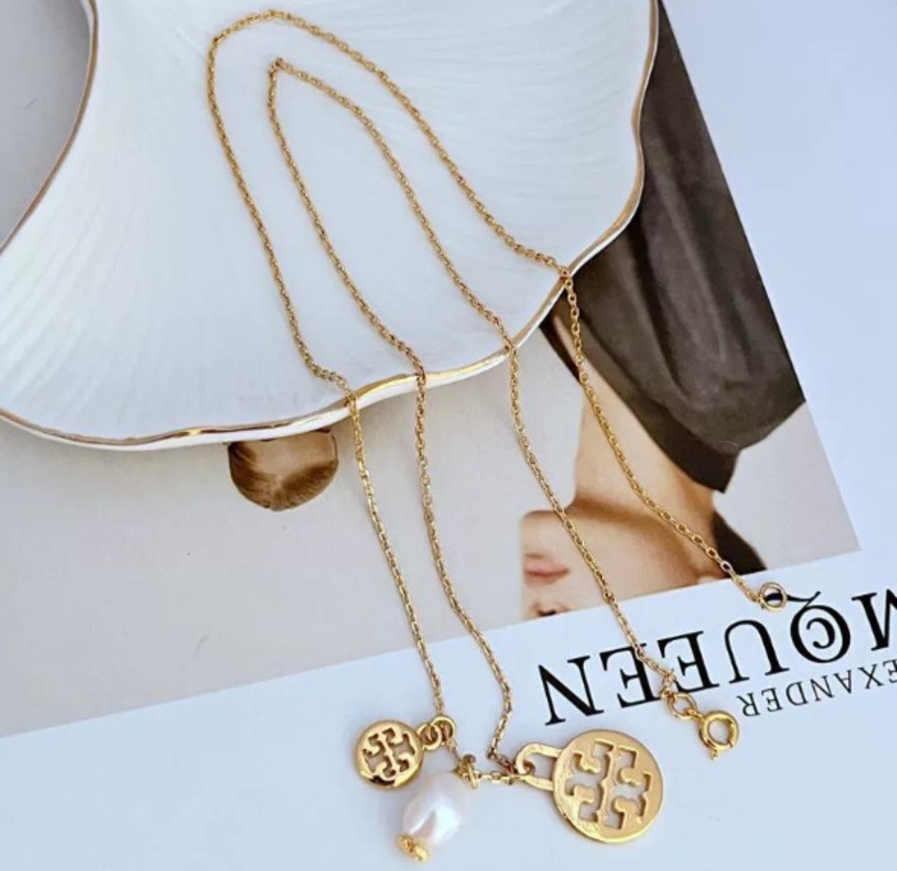 New Tory Double T Coin Logo Pearl Necklace with Jewelry Pouch Length: 58 cm