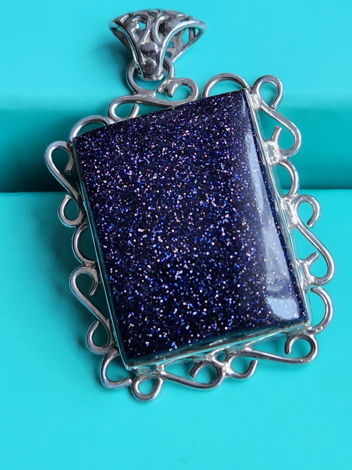 BLUE GOLDSTONE .925 STERLING SILVER PENDANT, 17 GRAMS