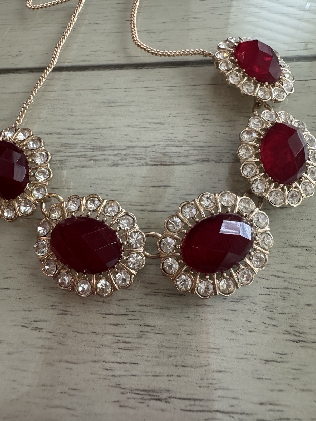 Avon Signature Collection Red Royal Elegance Necklace Gold Tone