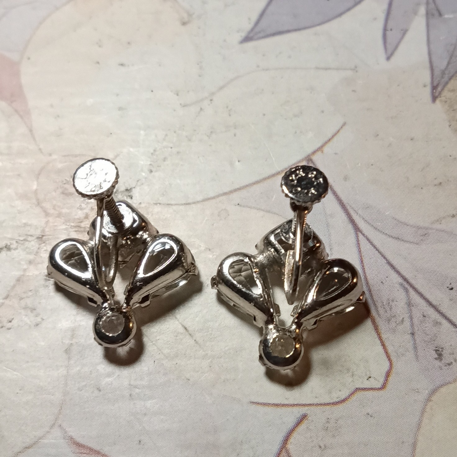 12K White Gold Filled White Sapphire Screw-Back Earrings | Pristine Condition