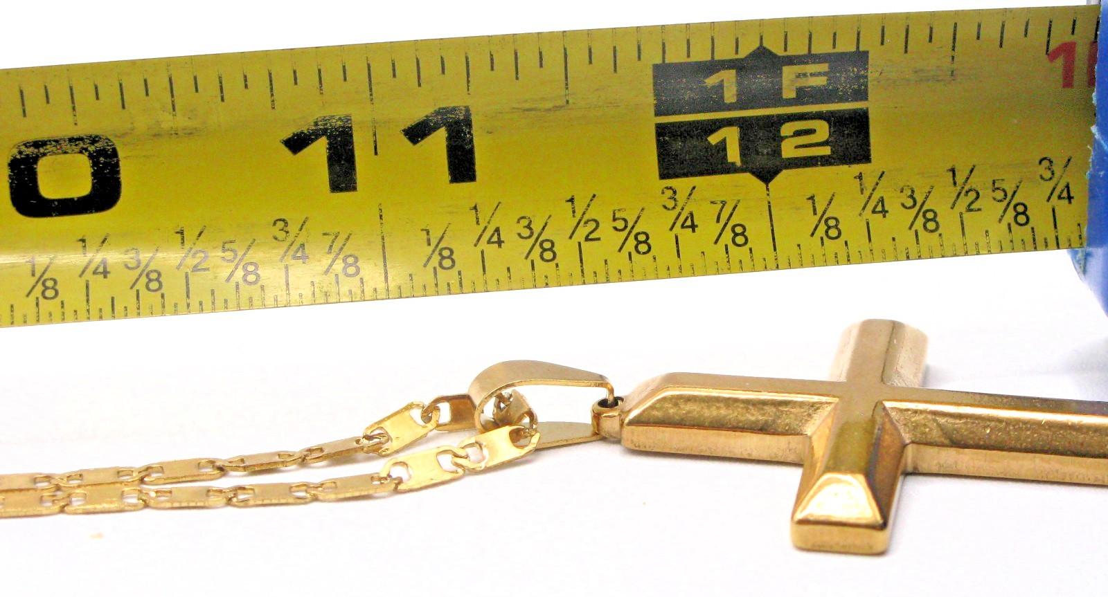 Gold Tone Cross Pendant Necklace with Geometric Link Chain – Unisex 30g- 22 inch