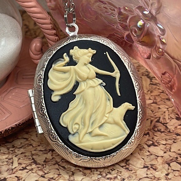 Anniversary gift birthday Aphrodite Roman  ARTEMIS Locket Necklace Chariot