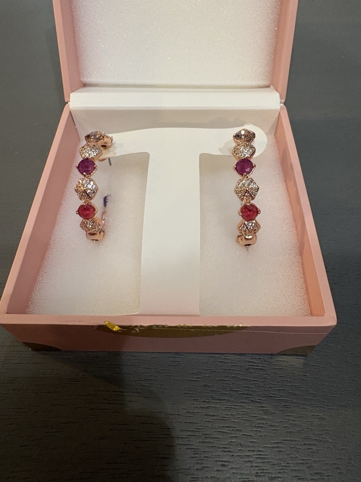 ER37989 Cloud Nine Glam Color: Rio Heat Materials: Rose Gold Plating