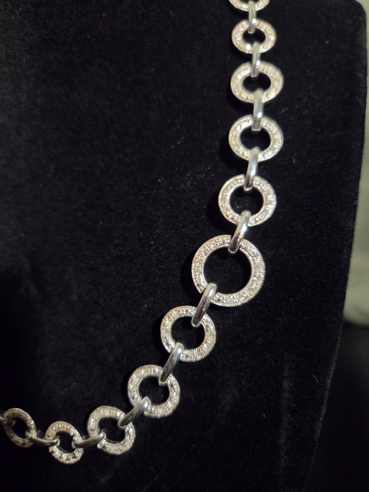 Crown Trifari Rhinestone Silver Tone Necklace ELEGANT Vintage 18″