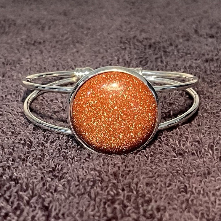 Sparkle drizzle cuff bracelet – 25 mm cabochon – Silvertone cuff