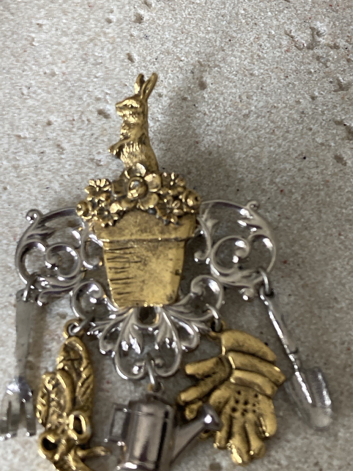 Vintage Gardening Bunny Flower Pot Dangle Charm Brooch Pin Mixed Metal