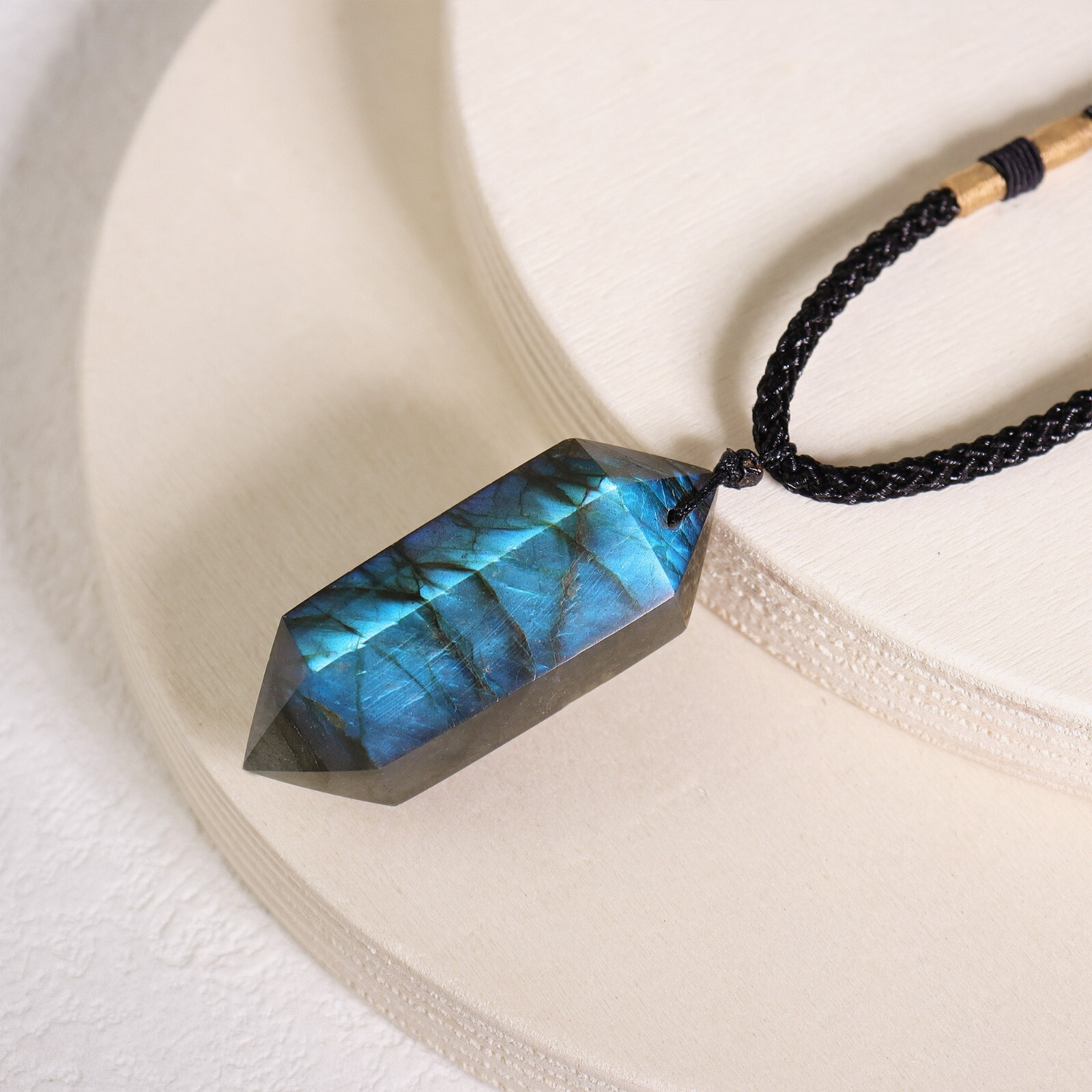 Natural Labradorite Crystal Point Pendant Necklace Healing Women Men Amulet Gift