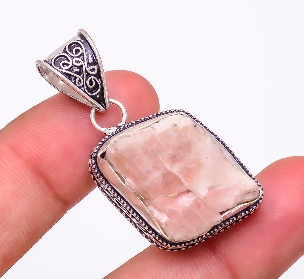 Natural Red Aventurine Rough Gemstone 925 Silver Plated Pendant 1.6″ T864