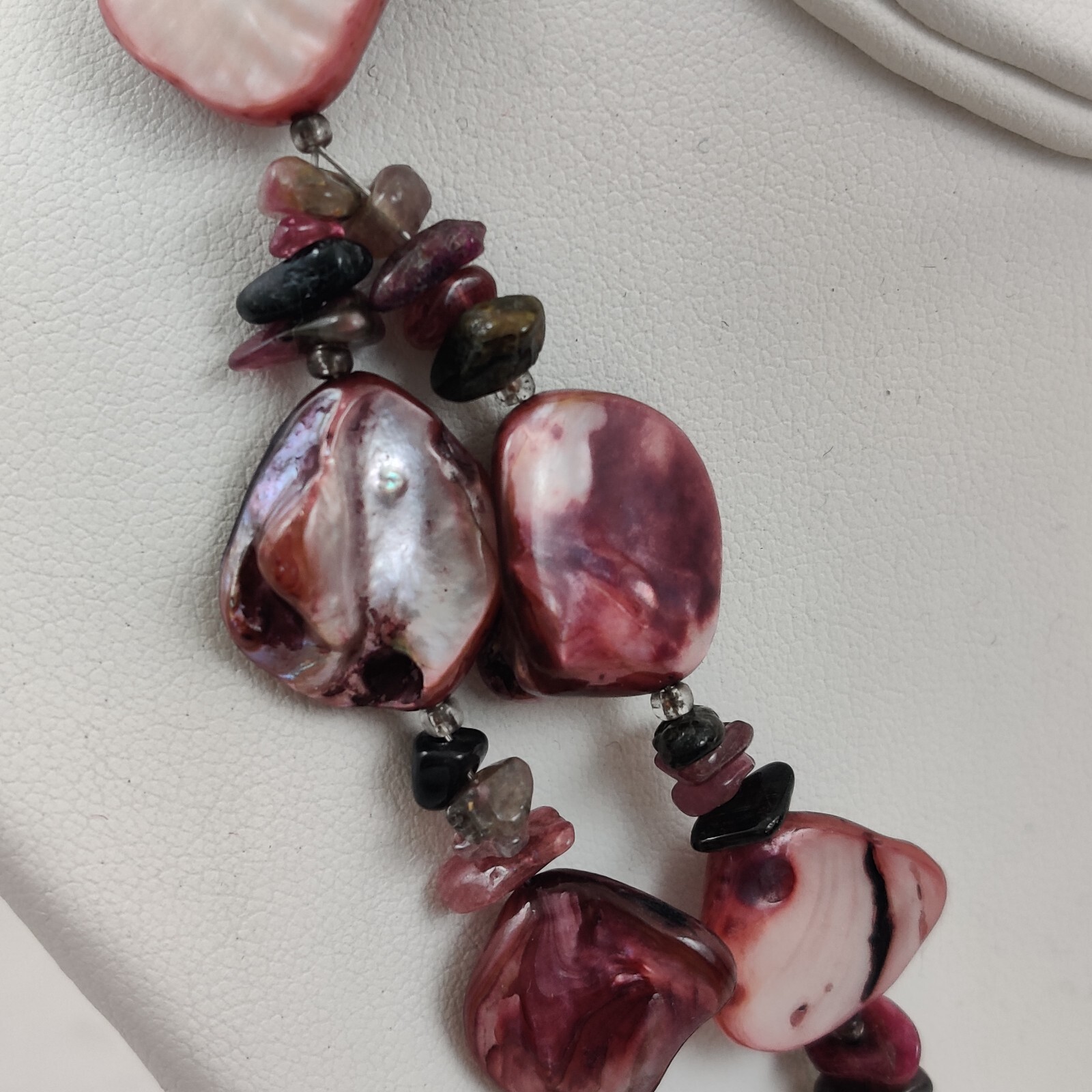 Pink Color Plated Natural Freshwater Shell and Stone Necklace