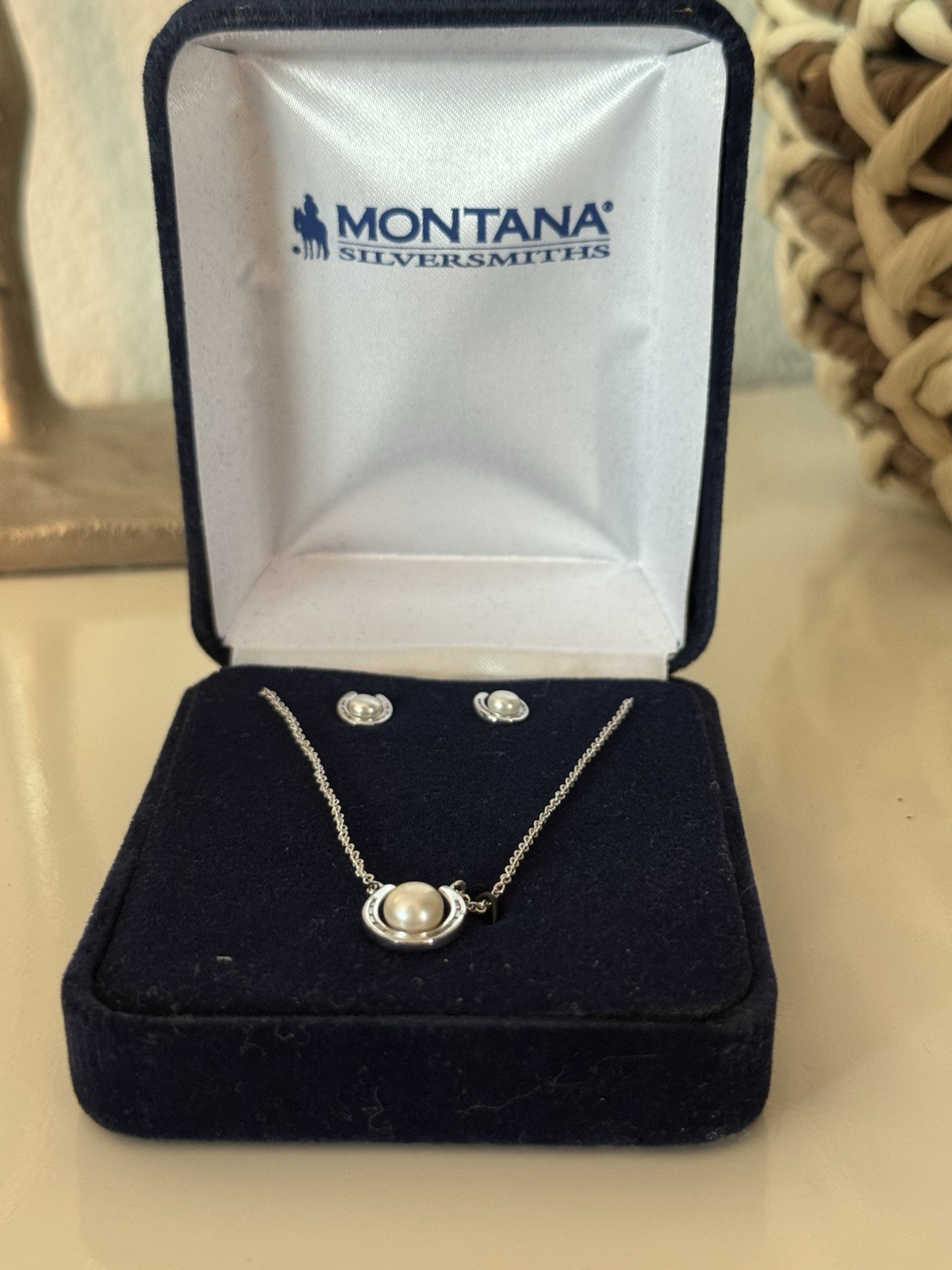 Montana Silversmiths Western Horseshoe Pearl Silver Plated Set JS5847