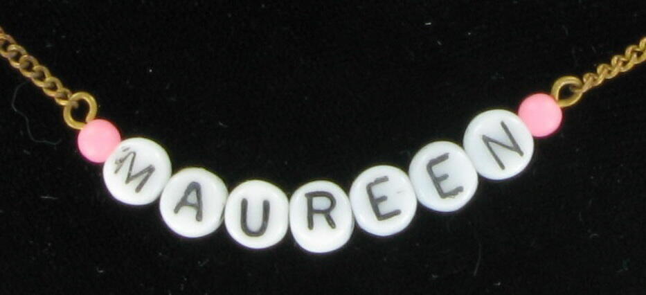 Maureen – Name Necklace Gold Tone Pink Glass – Circa 1950-60