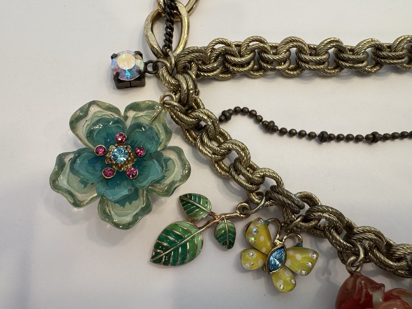 Betsey Johnson 19″ Mixed Metals/Materials Flower Garden Necklace