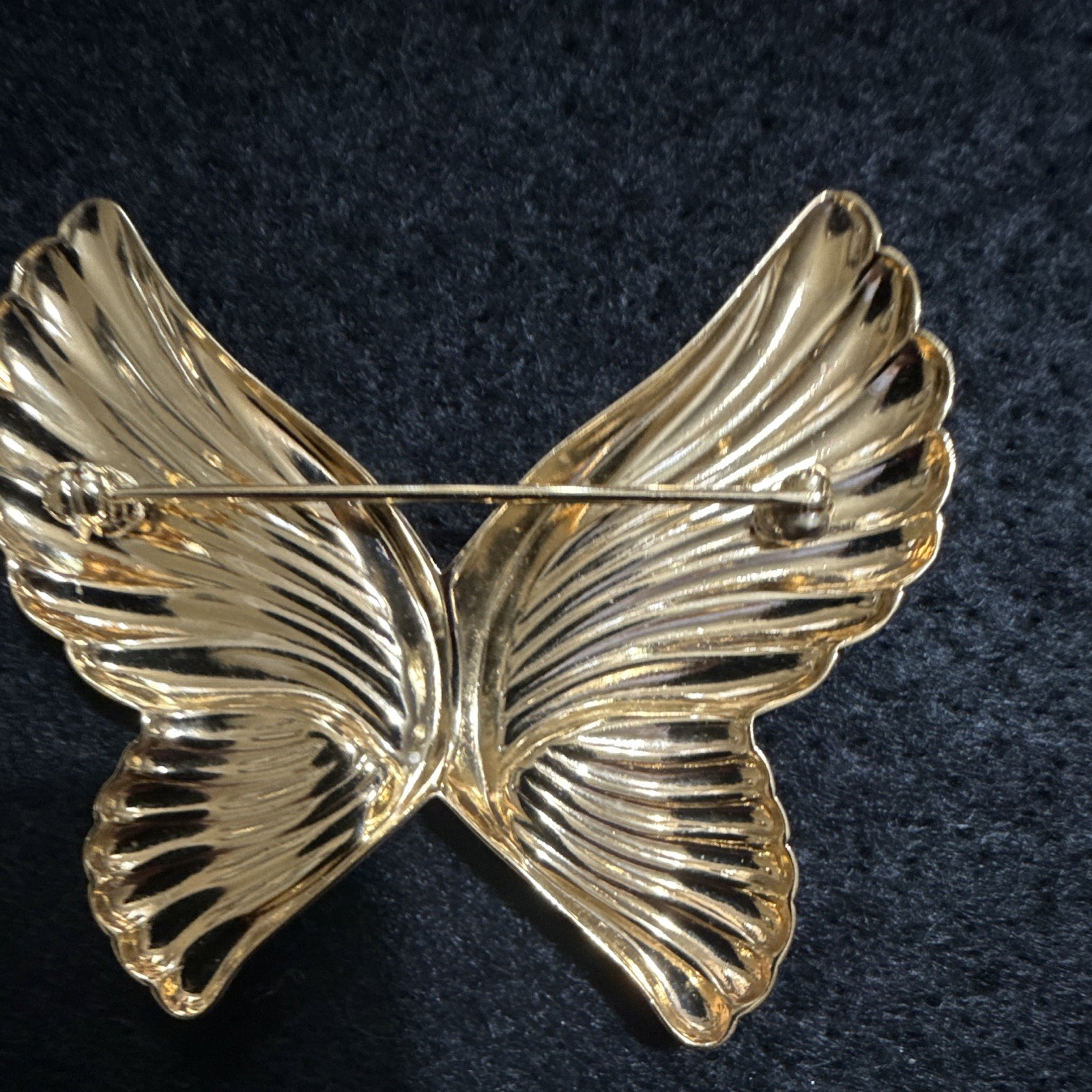 Gold Tone Butterfly Wing Brooch Pin, Metal, No Stone, Animals & Insects