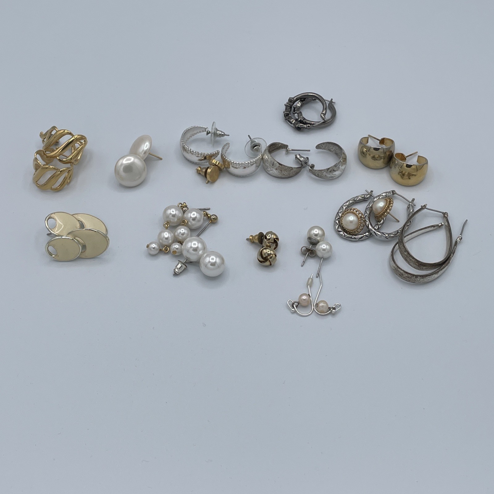 Mixed Costume Earrings Slot Appx 15 Pairs Of Gold And Silver Tone, Faux Pearls