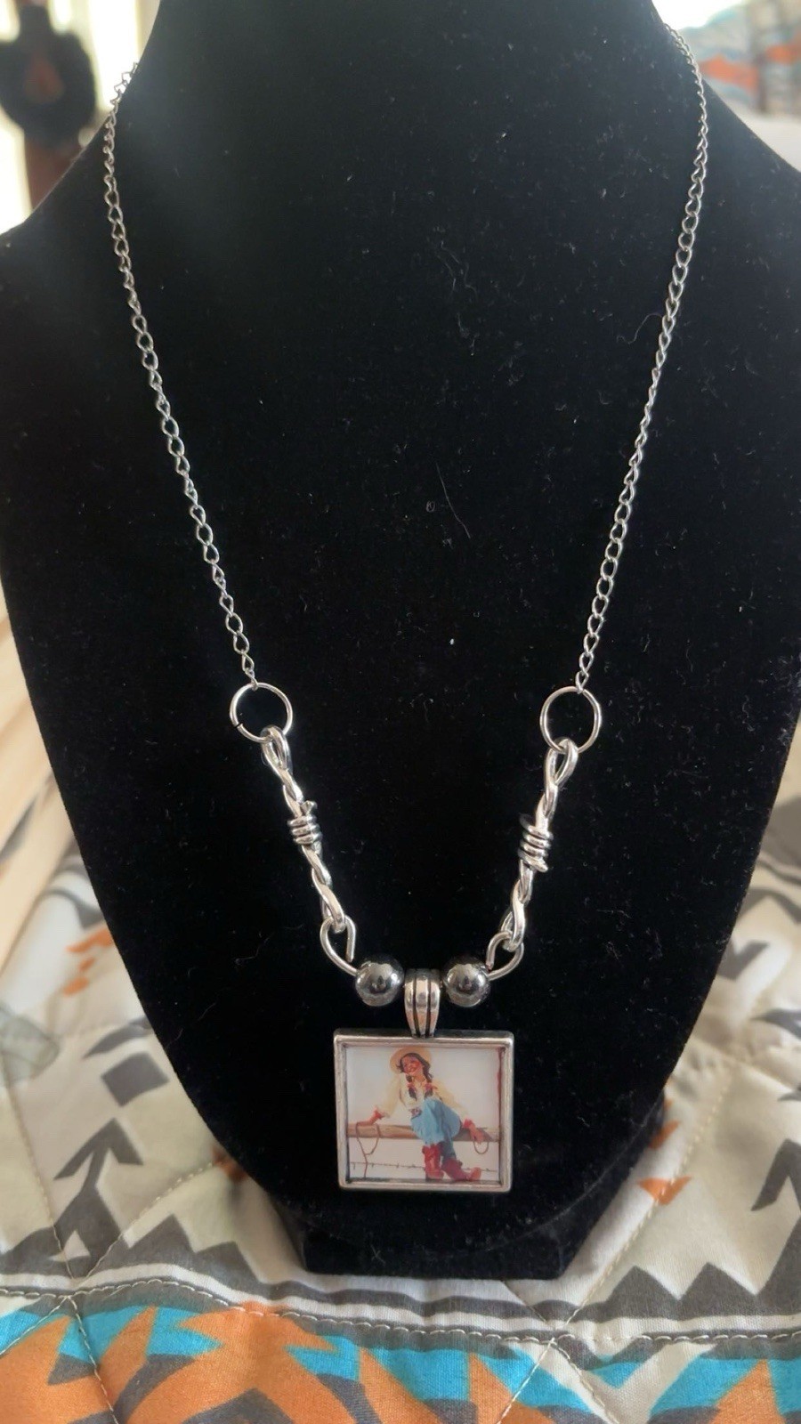 Vintage style western barb wire necklace